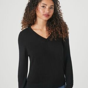 🌹Forever 21 Black V-Neck Sweater